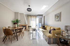 Renovated 3 bedroom apt with Acropolis View